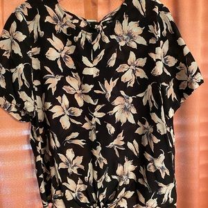 Madewell black floral short sleeve silk top